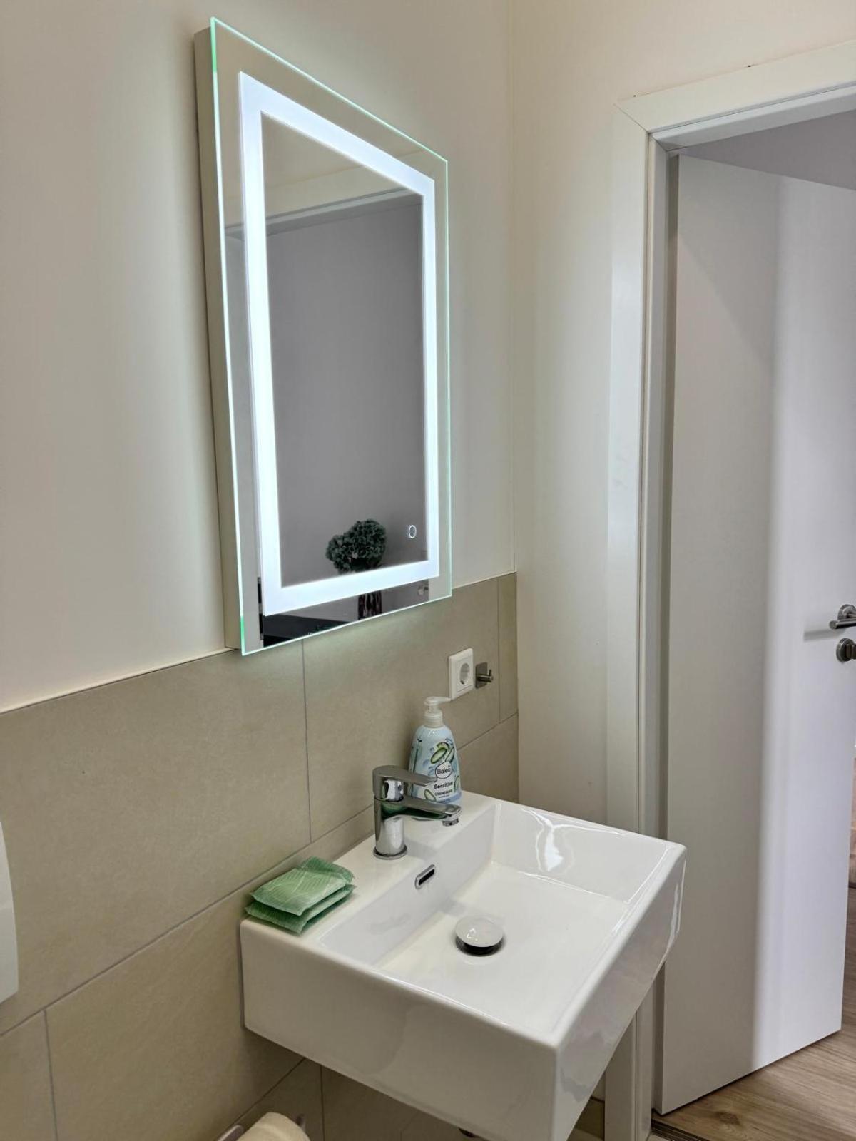 Heaven Homes - Privatzimmer Mit Bad Im Herzen Von Duesseldorf Dış mekan fotoğraf
